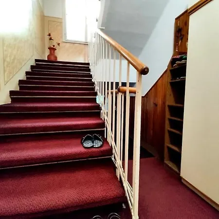 Apartmán Near Downtown But In A Quiet Area *